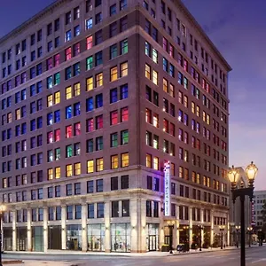 Angad Arts St Louis, Tapestry Collection By Hilton ***** Saint Louis