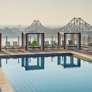 Otel Four Seasons